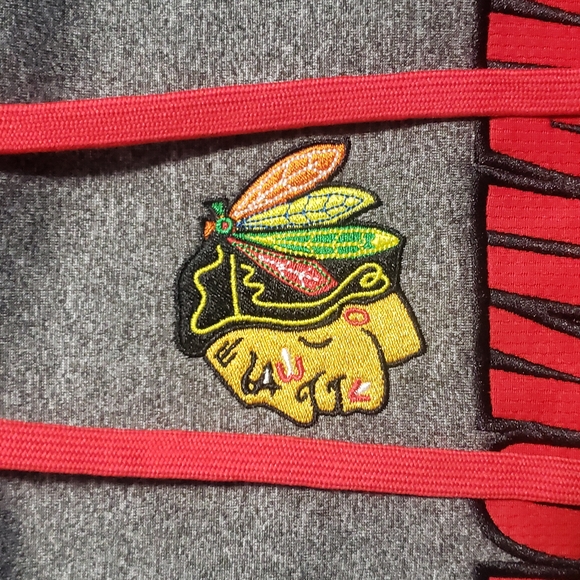 NHL Offical Licensed Gray Chicago Blackhawks Hockey Long Sleeve Hoodie Men's XL - Picture 15 of 16